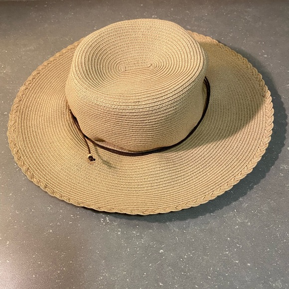 Ann Taylor Paper Hat - Picture 2 of 6